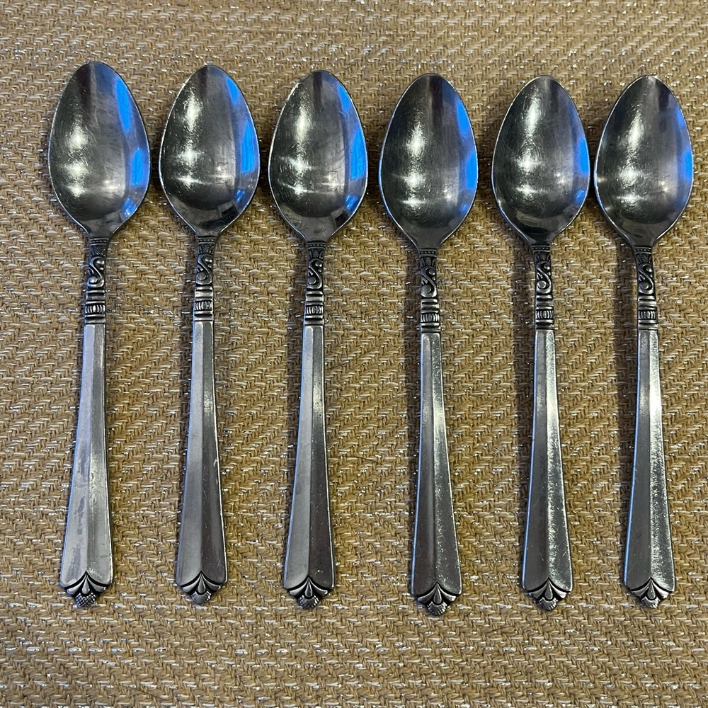 Vintage ORLEANS ORL31 STAINLESS Teaspoons (6)